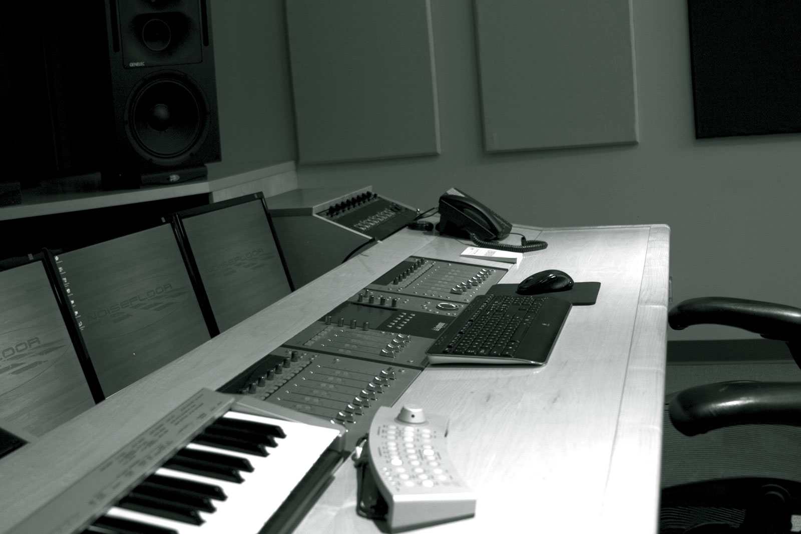 Noise Floor Studio Noise Floor Studio