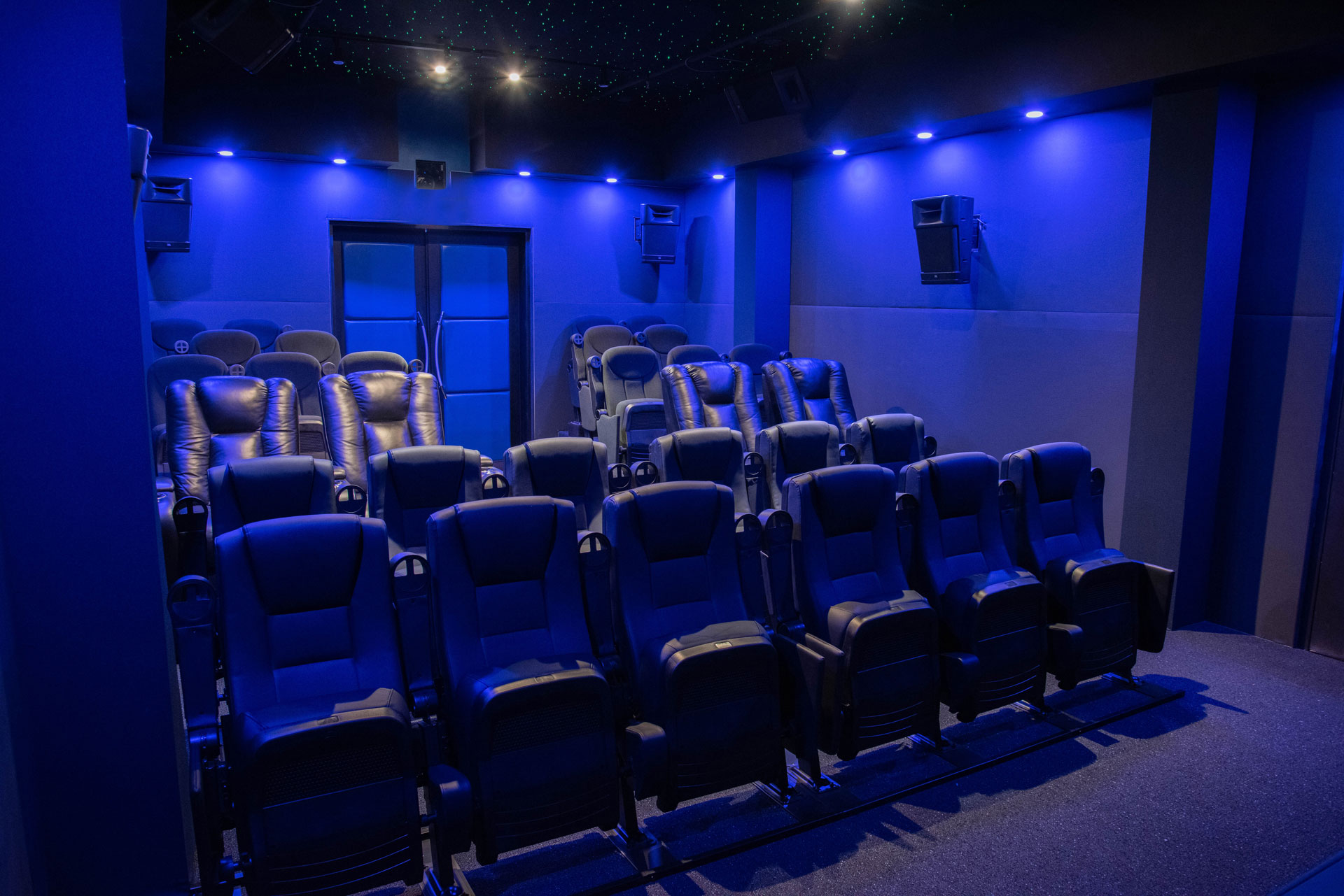 NoiseFloor Chicago screening room