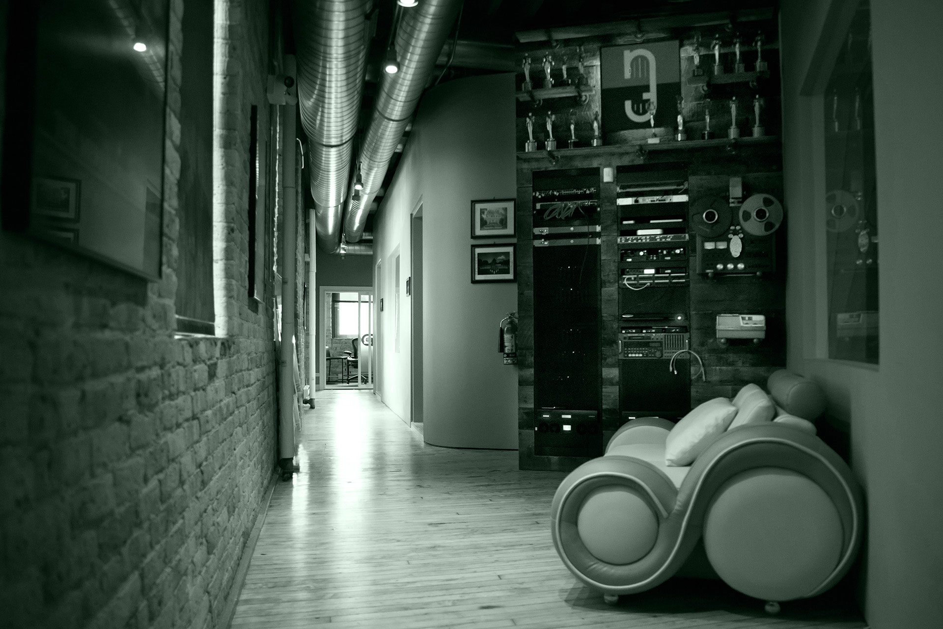 NoiseFloor Chicago hallway